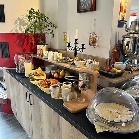 Hotel Hotel-pension Zur Mole Wiek auf Ruegen