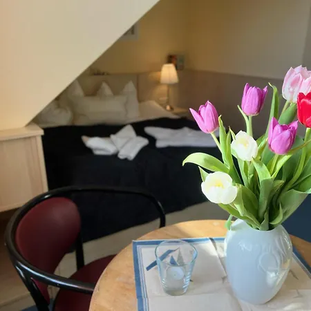 Hotel-pension Zur Mole Wiek auf Ruegen