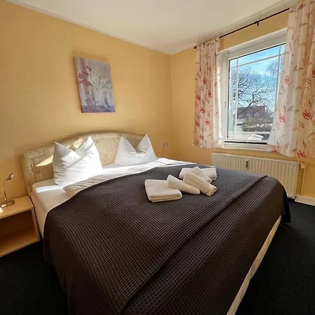 Hotel Hotel-pension Zur Mole Wiek auf Ruegen