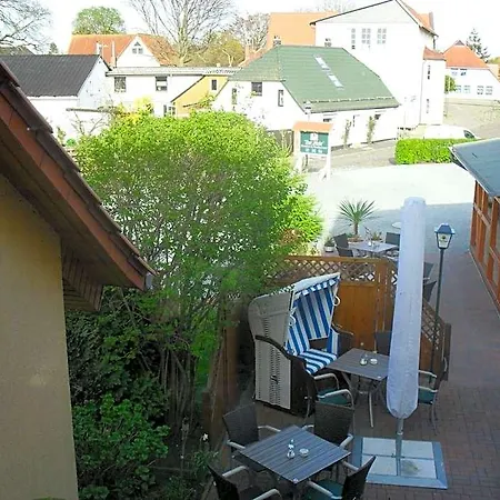 - Zur Mole